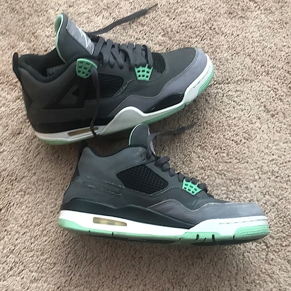 Jordan 4 Green Glow size 9 - Picture 1 of 8